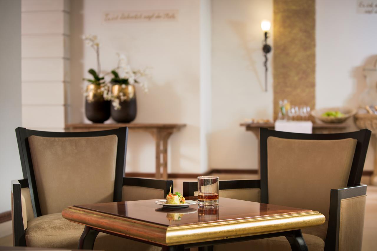 Hotel-Restaurant Distlerhof Leinburg Экстерьер фото