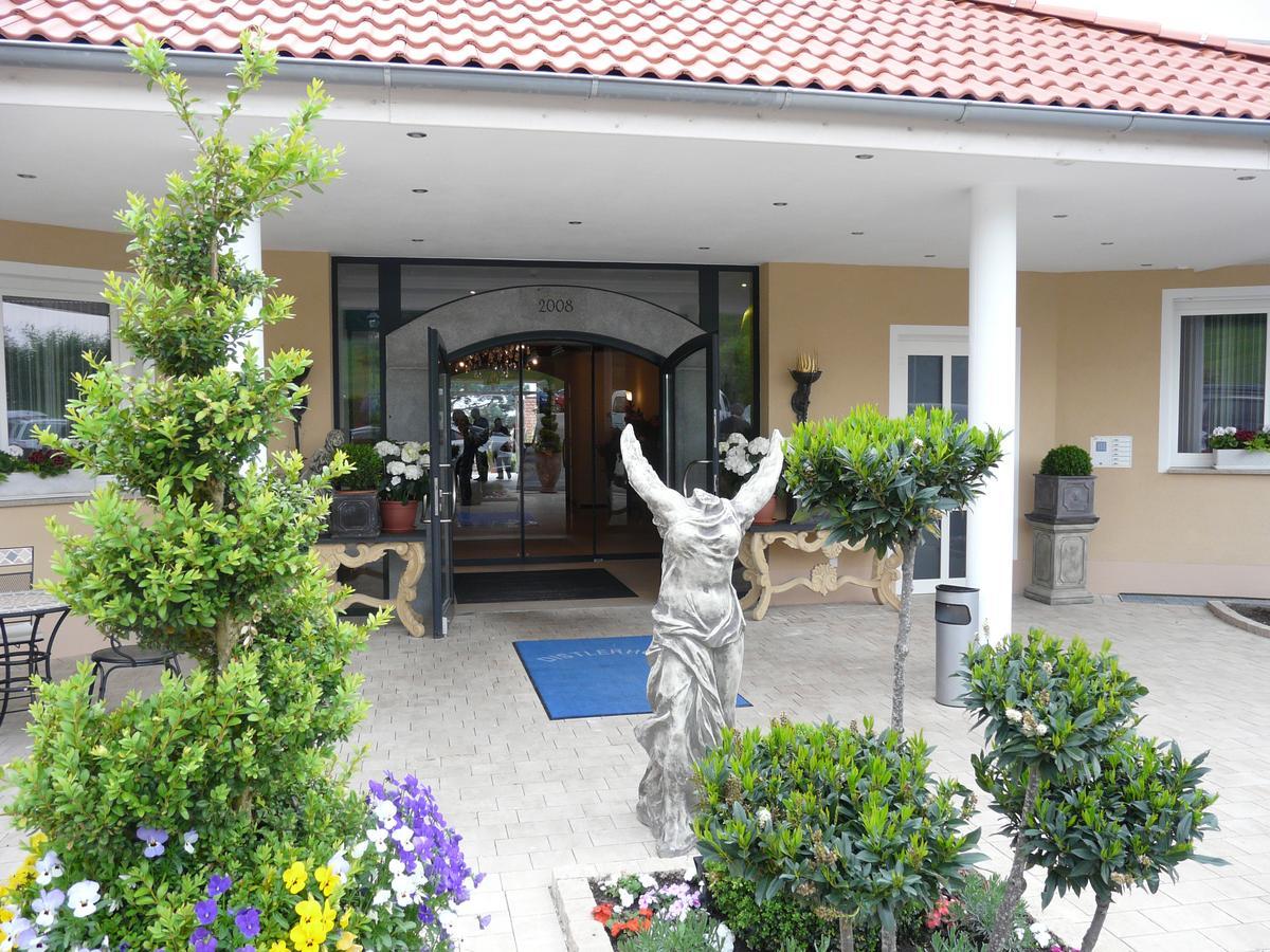 Hotel-Restaurant Distlerhof Leinburg Экстерьер фото